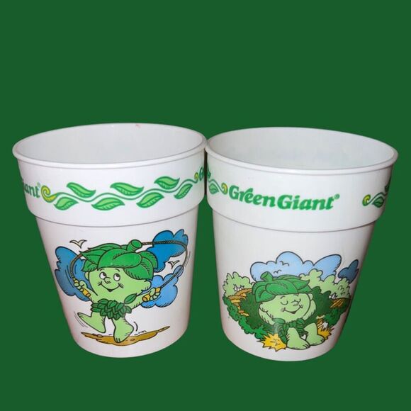 2 Vintage Green Giant "Little Sprout" Plastic Cups - Picture 3 of 5